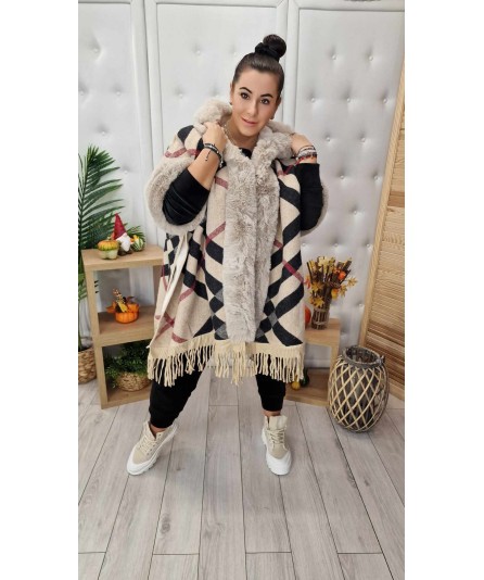 Oversizowe dzianinowe ponczo z liskiem