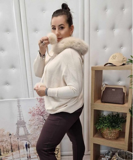 Sweter Pomponik z lisem