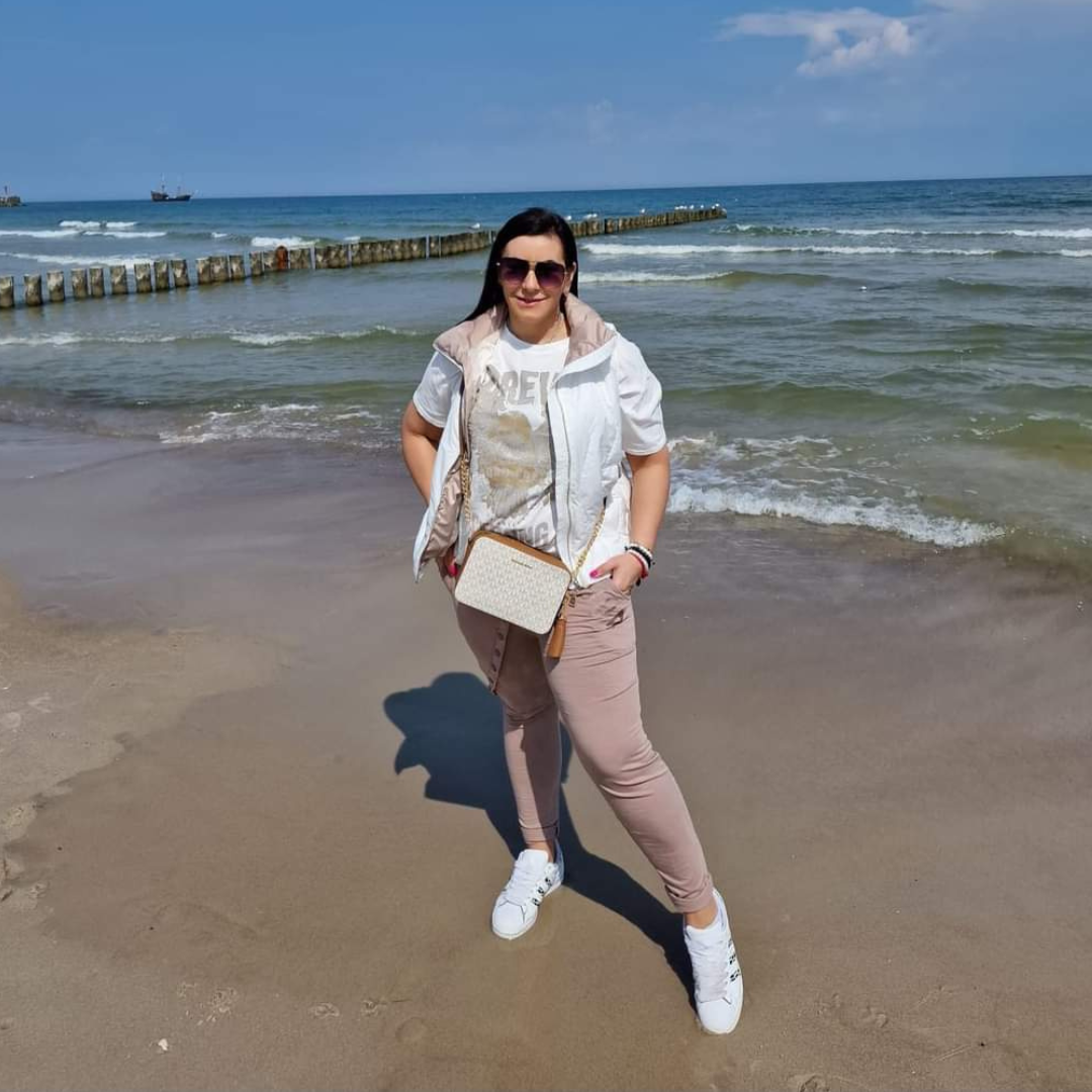 Stylizacje dla kobiet o niskim wzroście